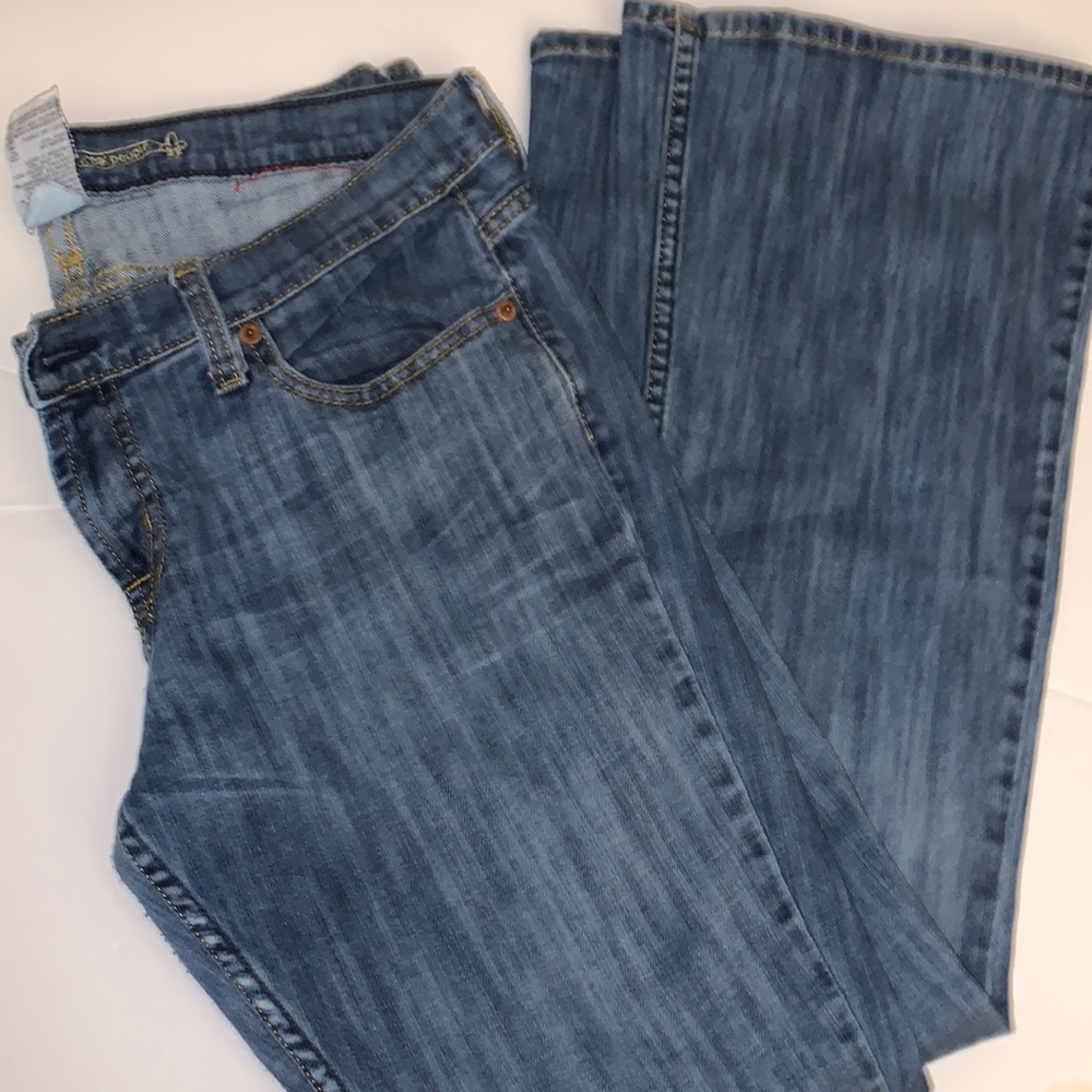 Nobo blue jeans juniors size 15.  Petite.  Like New!